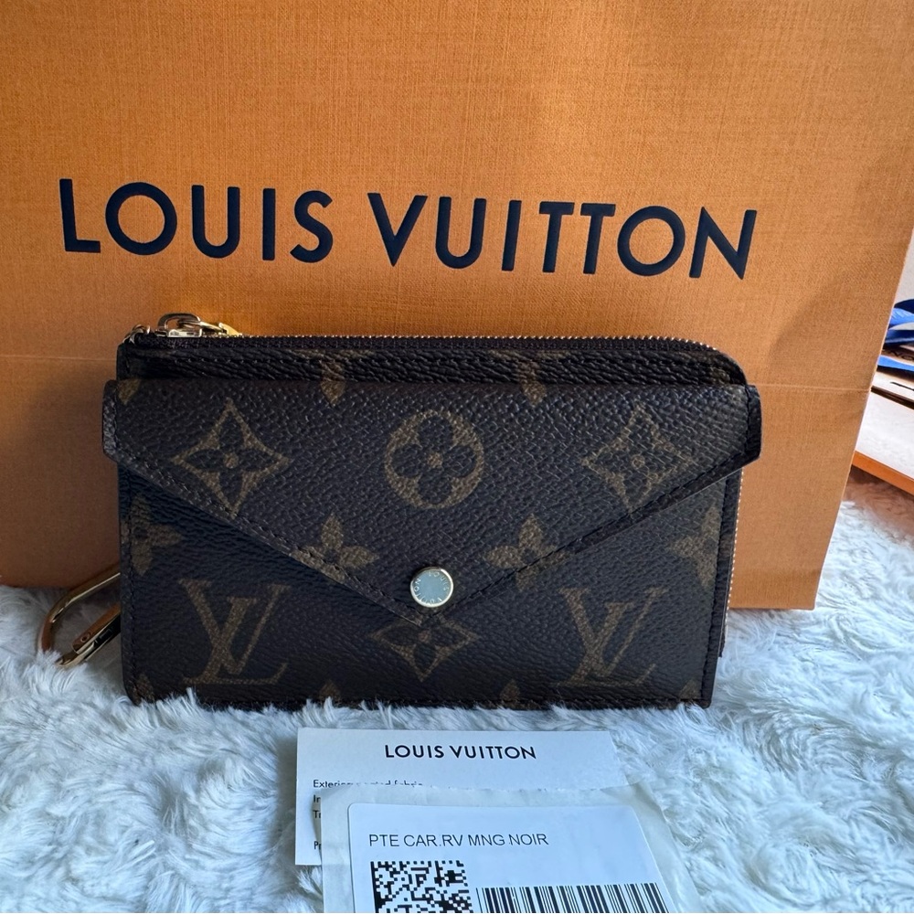 Authentic Louis Vuitton Monogram Recto Verso Keychain Wallet